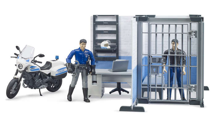 Police Station w Police Motorcycle & Men Bruder