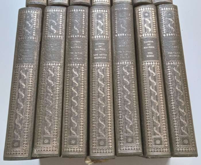 14 Volume Set of Books by Daphne du Maurier | Daphne du Maurier