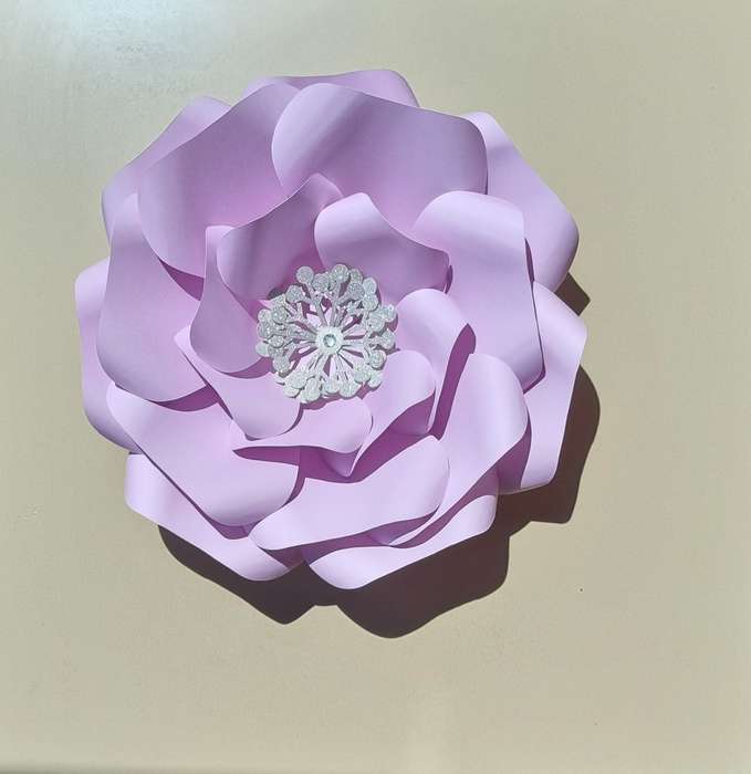 DO IT YOURSELF SINGLE LARGE PAPER FLOWER, Nursery paper flowers, nursery decor,  paper flowers ba...