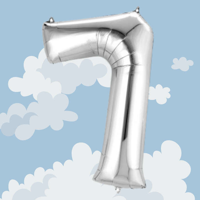 FOIL BALLOON  LARGE SILVER SEVEN 7