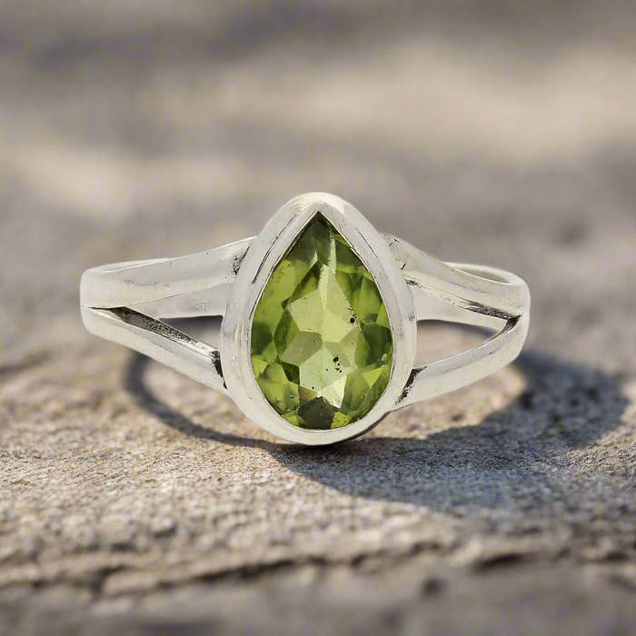 Contemporary Sterling Silver Peridot Ring - Split Shank Design with Teardrop Gemstone