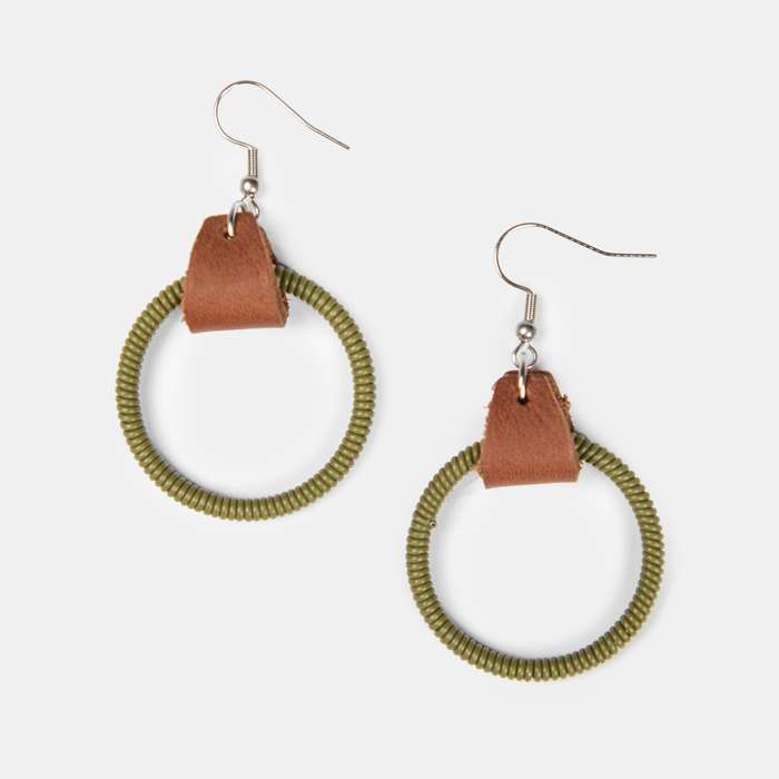 Women's Single Wire Earrings