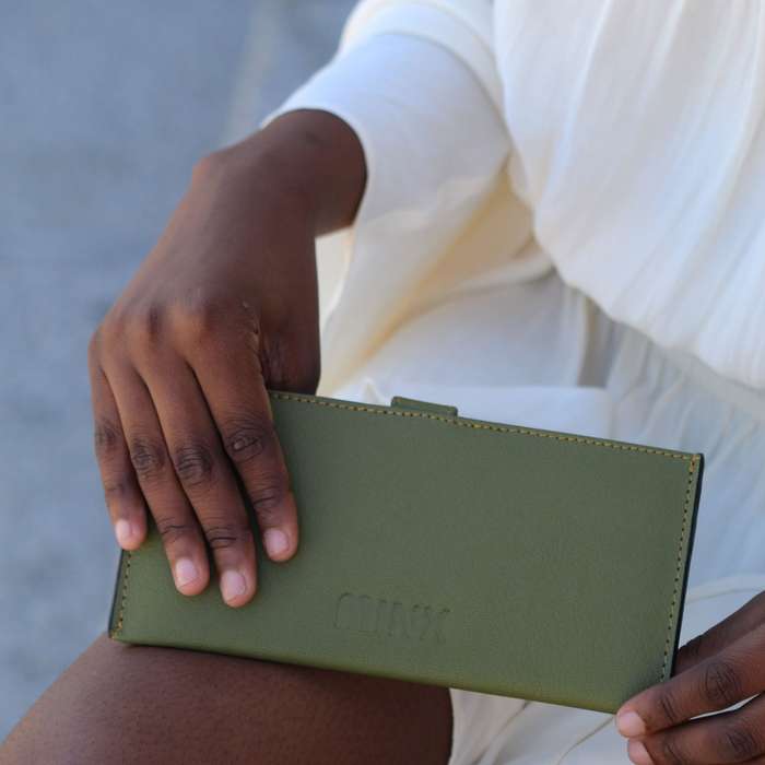 Sleek Green Leather Ladies Wallet
