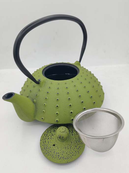 The Cildan Tea Merchant Cast Iron Teapots 800ml