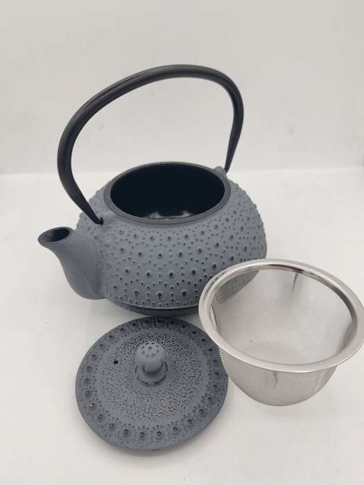 The Cildan Tea Merchant Cast Iron Teapots 600ml