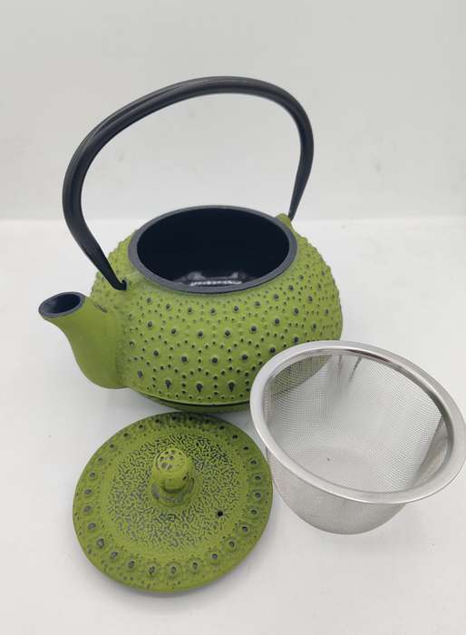 The Cildan Tea Merchant Cast Iron Teapots 600ml