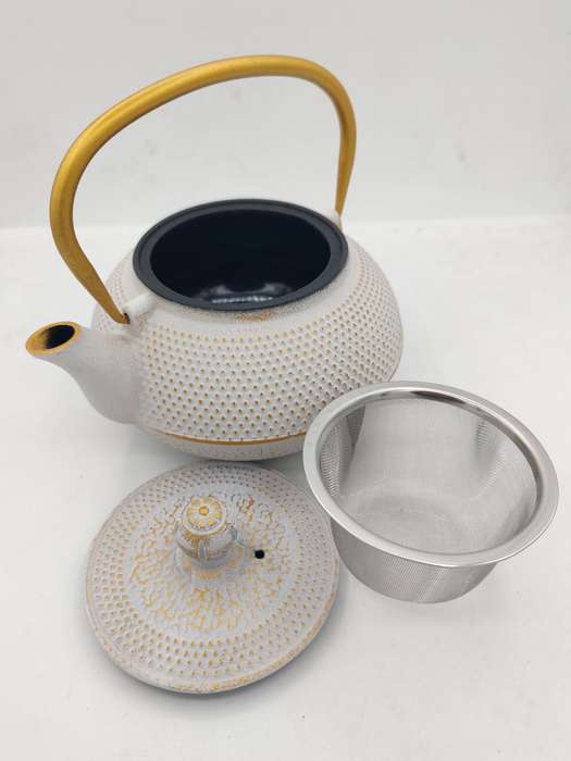 The Cildan Tea Merchant Cast Iron Teapots 600ml & 1200ml