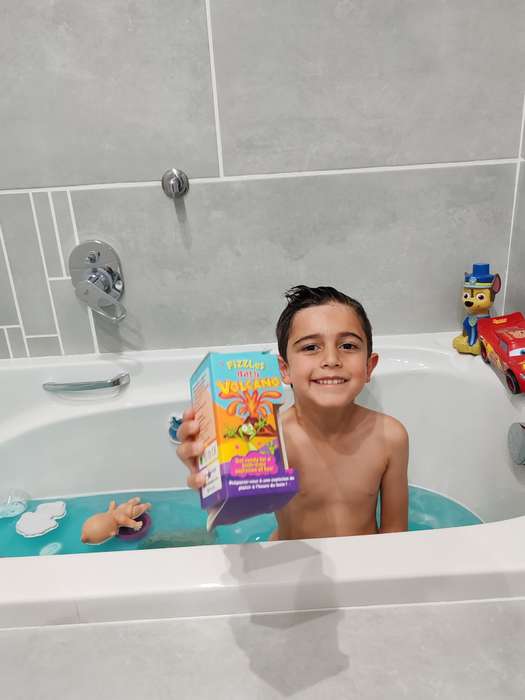 FiZZLeS Volcano Bath Bomb Foam Potions 5-Colours