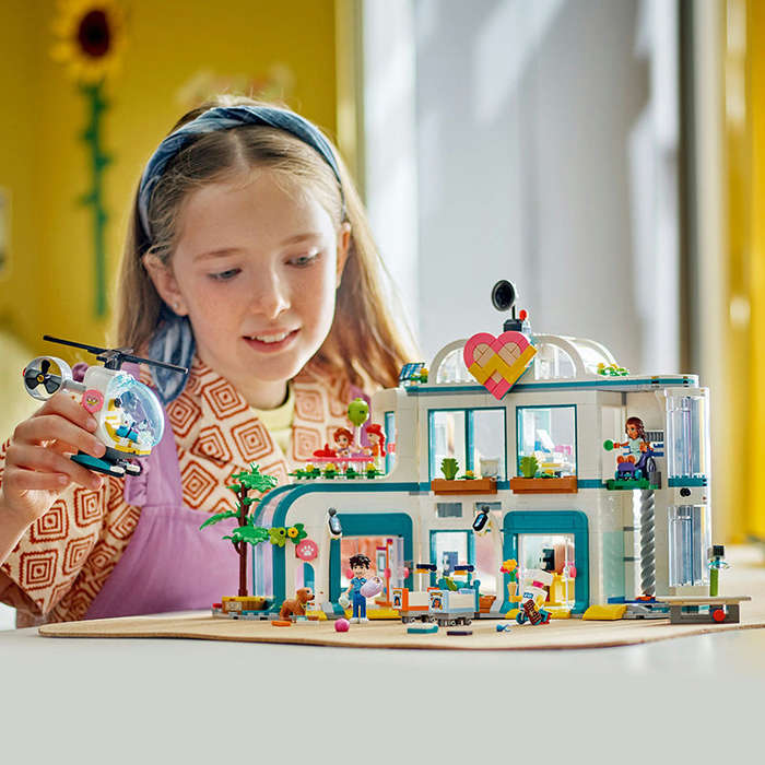 LEGO® 42621 Lego Friends - Heartlake City Hospital