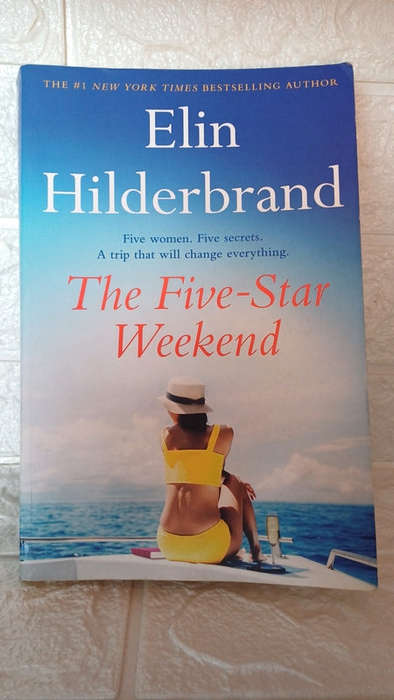 The Five-Star Weekend: The Perfect Summer Getaway From The Bestselling Queen Of Beach Reads (Hild...