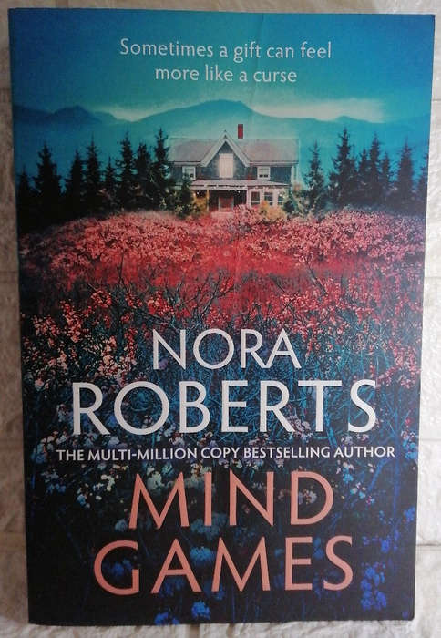 Mind Games (Nora Roberts)