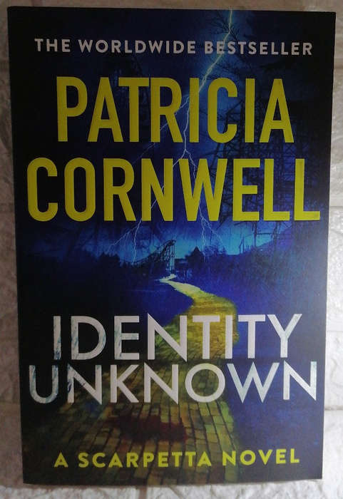 Identity unknown (Patricia Cornwell)