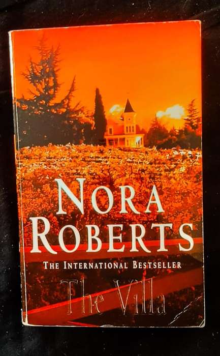 Roberts, Nora - The Villa (Nora Roberts )