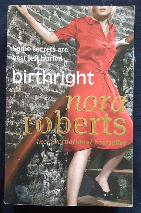 Roberts, Nora - Birthright (Nora Roberts)