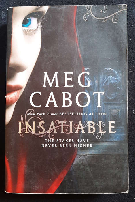 Cabot, Meg - Insatiable (Insatiable #1) (Meg Cabot)