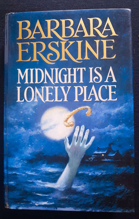 Erskine, Barbara - Midnight Is A Lonely Place (Barbara Erskine)