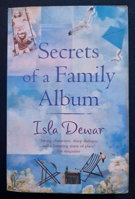 Dewar, Isla - Secrets Of A Family Album (Isla Dewar)