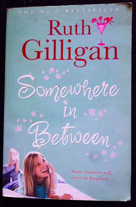 Gilligan, Ruth - Somewhere In Between (Ruth Gilligan)
