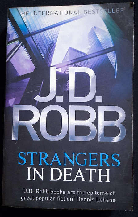 Robb, J.D. - Strangers In Death (In Death #26) (J.D. Robb)