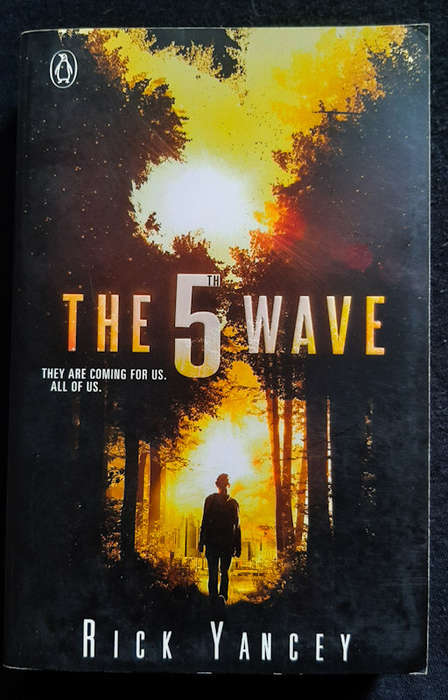 The 5Th Wave (The 5Th Wave #1) (Rick Yancey)