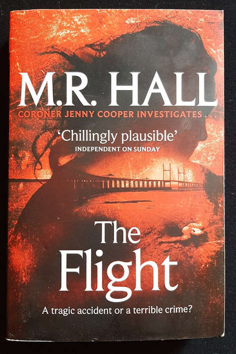 Hall, M.R. - The Flight (Jenny Cooper #4) (M.R. Hall)