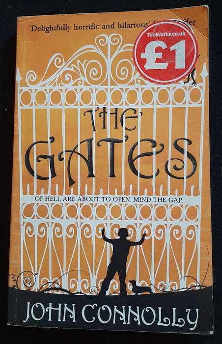 Connolly, John - The Gates (Samuel Johnson #1) (John Connolly)