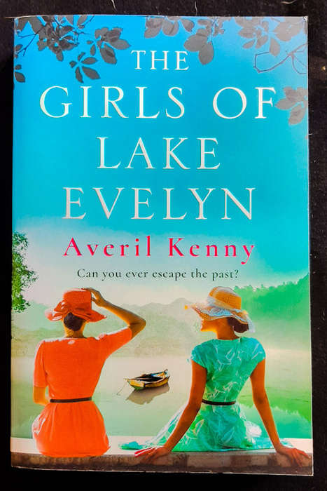 Kenny, Averil - The Girls Of Lake Evelyn (Averil Kenny)