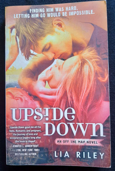 Riley, Lia - Upside Down (Off The Map #1) (Lia Riley)