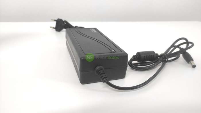 ANDOWL LAPTOP STYLE PSU, 12V / 5A