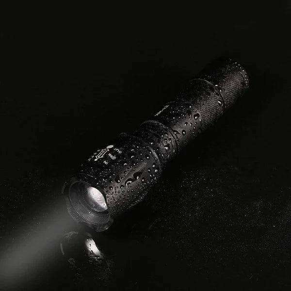 EJC X900 26650 TORCH KIT W/ CHARGERS