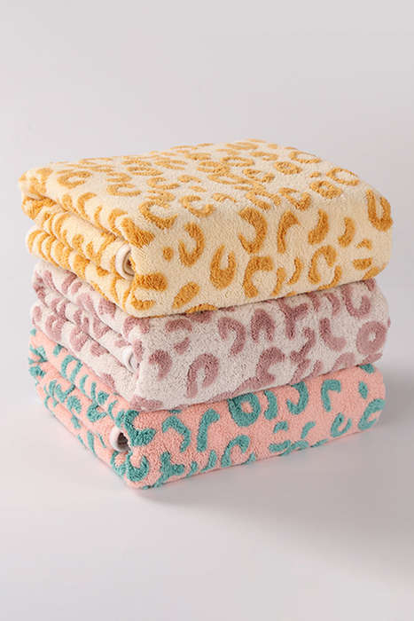 Pink Plush Leopard Pattern Bath Towel