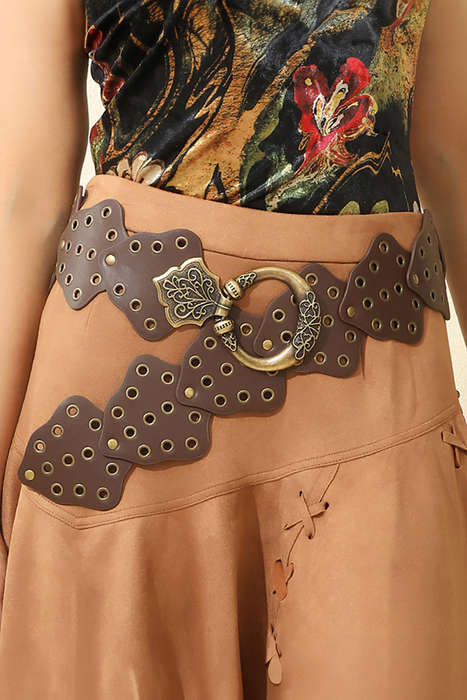 Chestnut Y2K Antique Bronze Circle Grommet Detail Western Leather Belt