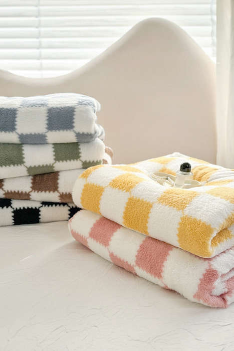 Black Checkered Soft Plush Large Blanket