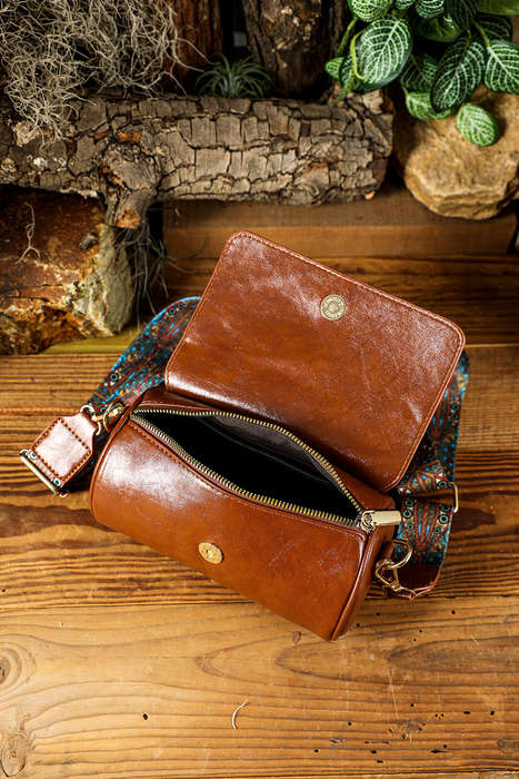 Chestnut PU Leather Flap Shoulder Bag with Retro Print Wide Strap