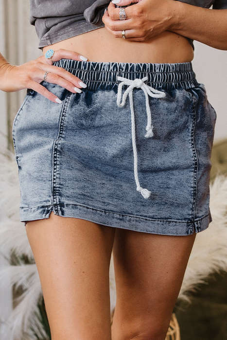 Dusk Blue Drawstring Elastic Waistband Pocketed Denim Shorts