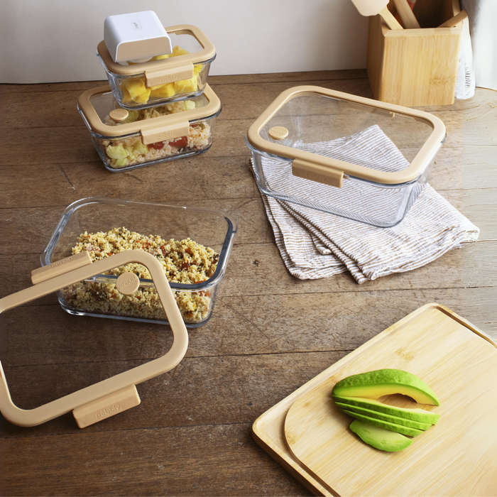 Pebbly 5 Piece Set: 4 Rectangular Glass Storage Boxes & Air Vacuum Pump