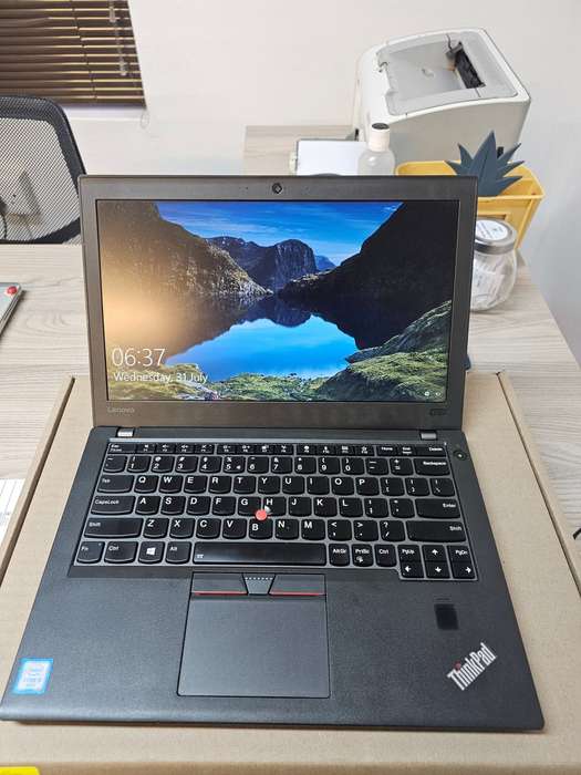 LENOVO THINKPAD X270 - I5 6200U - 8GB DDR4 - 256GB SSD - WINDOWS 10 PRO 64 BIT - REFURBISHED 12.5...