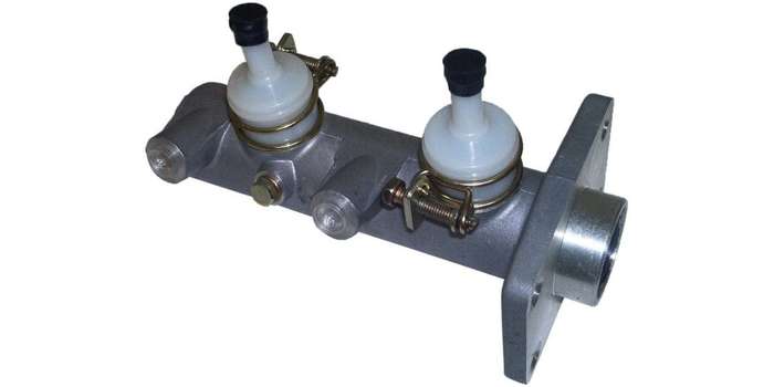 Brake Master Cylinder Isuzu Npr99P (N4000D)(89-98), N-Series (Elf350) Npr 59 (85-93), Npr 66 (92-...