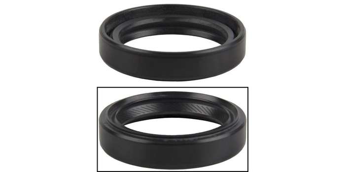 Gearbox Oil Seal Rear Mitsubishi Colt Ldv 2.4I, 2.8D (98-09)