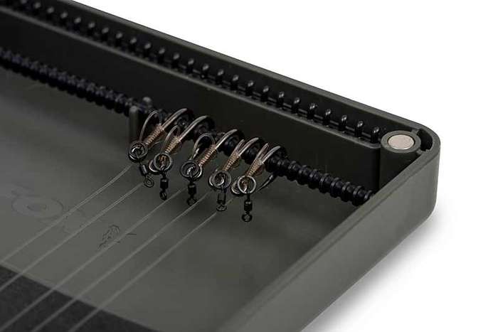 Fox Medium Rig Box INC 50 Pins