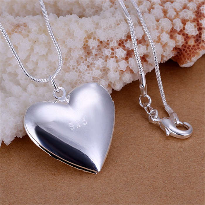 Gorgeous Filigree design Sterling Silver Filled Locket with FREE chain included