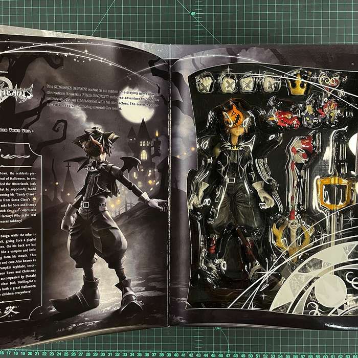 Kai no.4 Sora Halloween Town Ver. | Play Arts | Kingdom Hearts 2 | Square Enix  | Figurine | Coll...