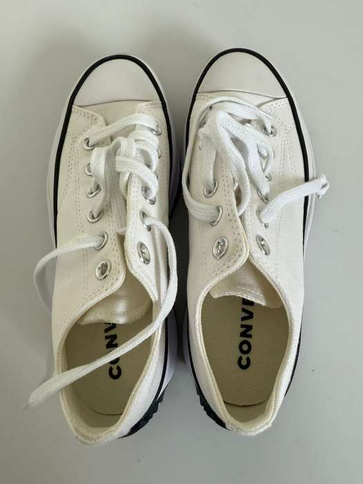 Converse Run Star Hike White Sneaker - UK 4