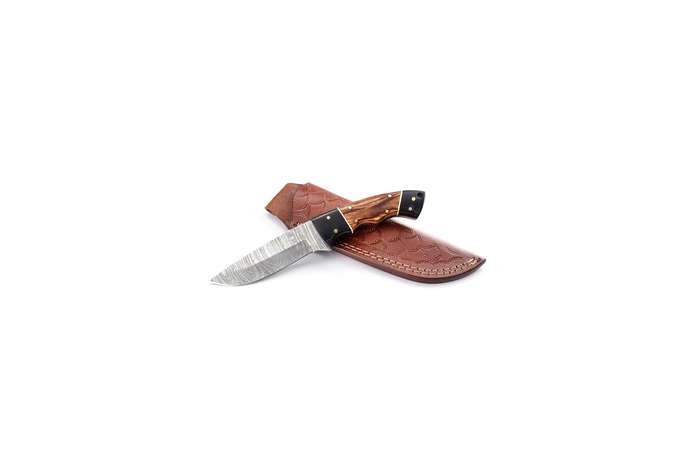 Damascus Hunting knife, Pakka wood handle, Micarta Bolster