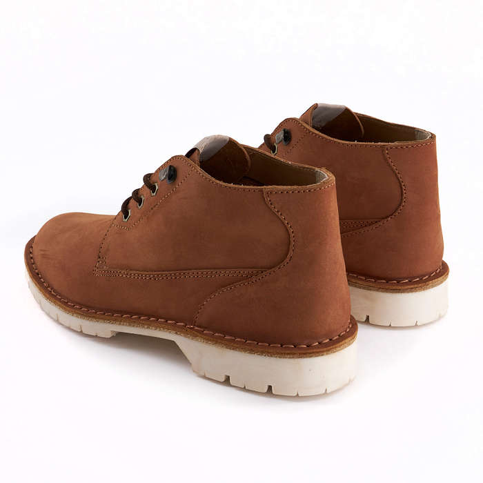 Bata Safari Orange Tan Men Size 9