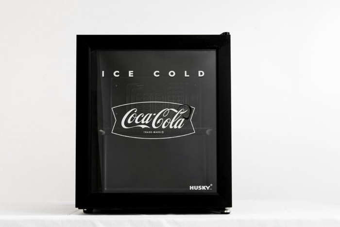 46 L Counter Top Beverage Cooler W/ Glass Door Coca Cola Black