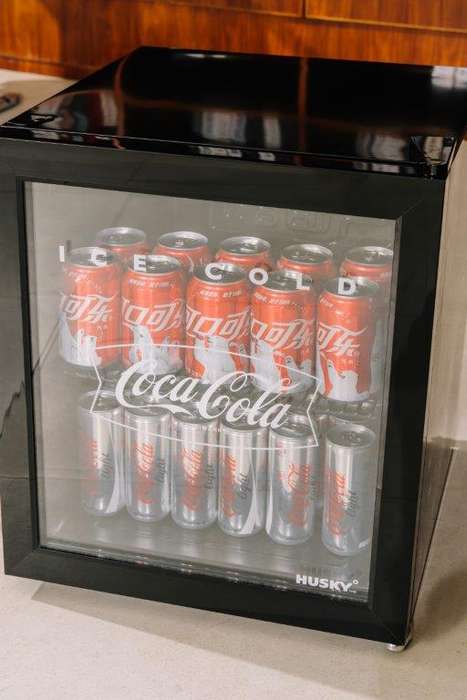 46 L Counter Top Beverage Cooler W/ Glass Door Coca Cola Black