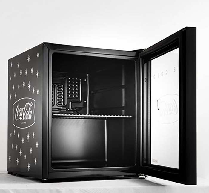 46 L Counter Top Beverage Cooler W/ Glass Door Coca Cola Black