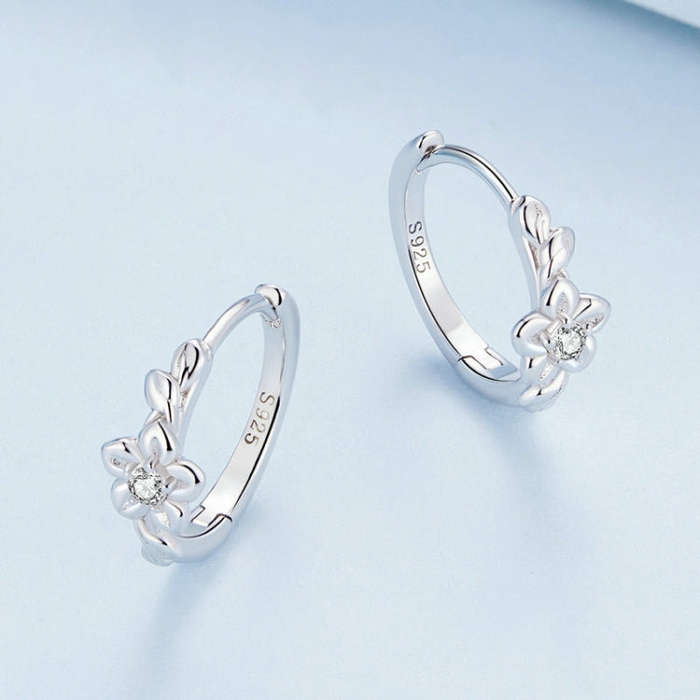 BSE767 Sterling Silver S925 Small Flower Vine Plated Platinum Zircon Earrings