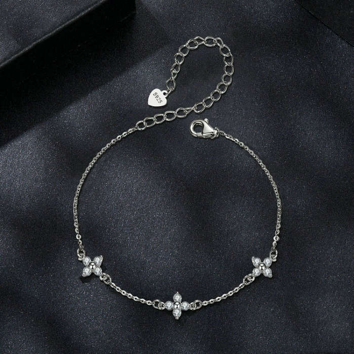 S925 Sterling Silver Lucky Four-leaf Clover Shining Moissanite Bracelet(MSB021)
